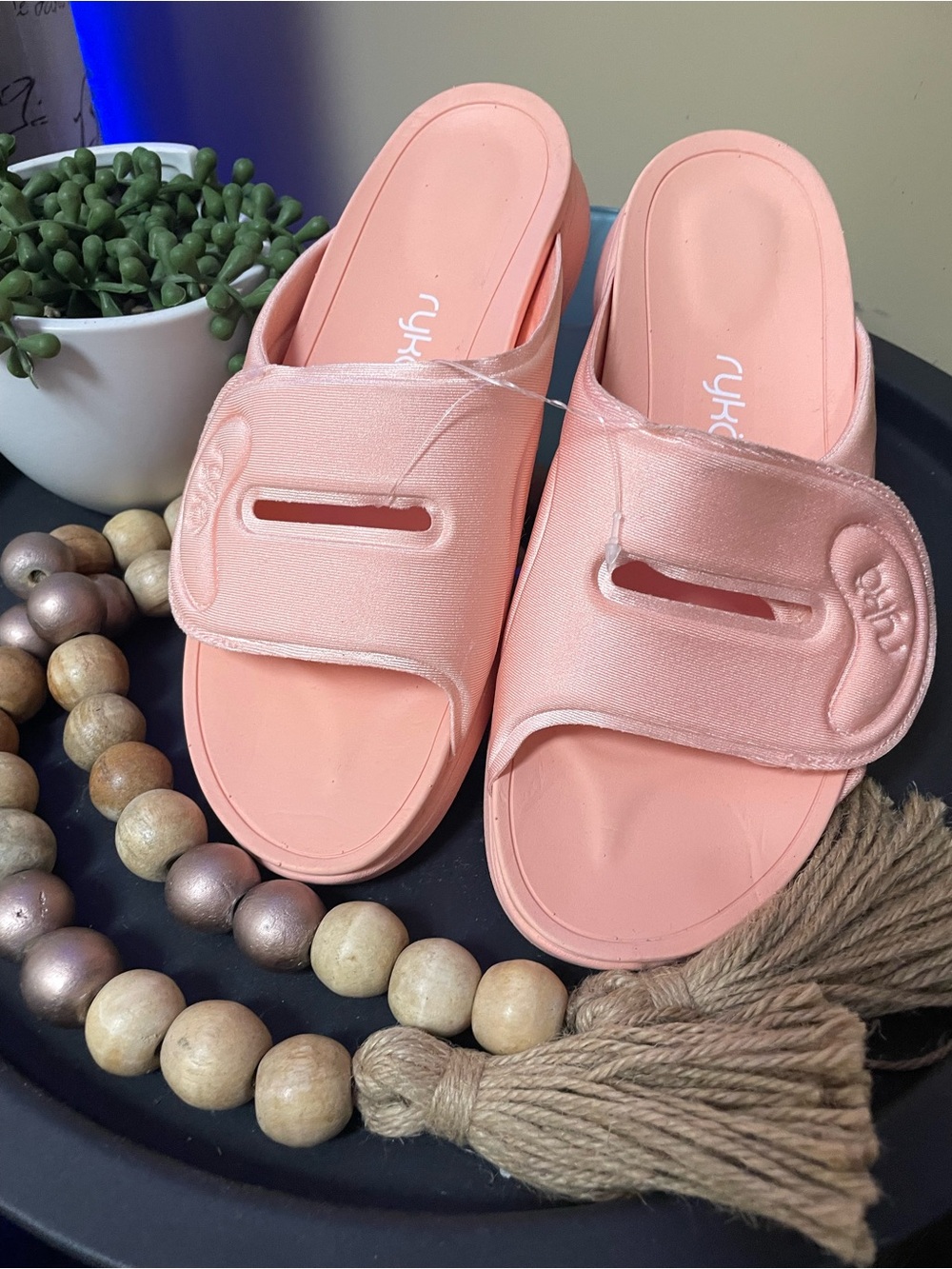 Ryka Women Tao Recovery Slides nwot - Picture 3 of 5